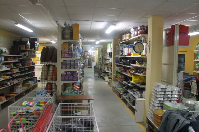 Foto galleria Valvaraita Stock & Arredamenti S.r.l.