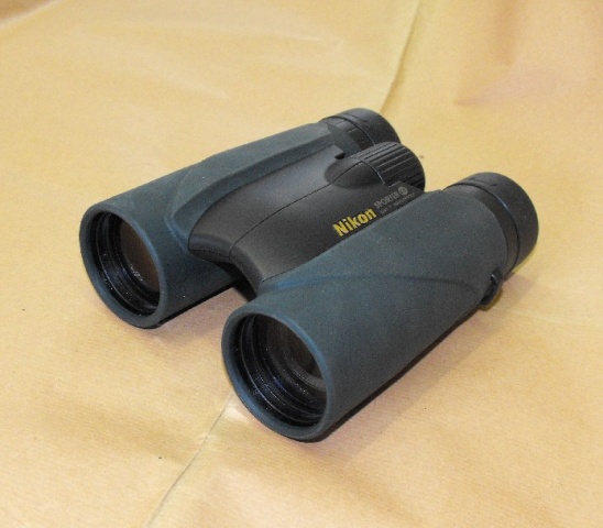 binocolo NIKON 8X42
