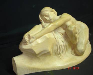 SCULTURA DI DONNA (GREZZA)