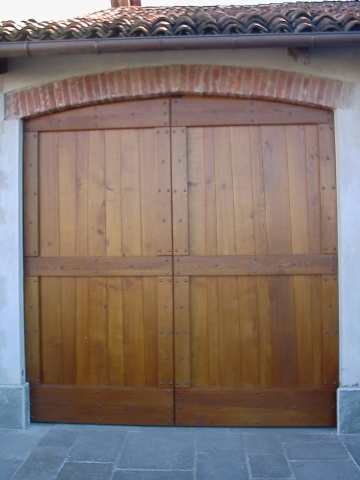 Portone in Ferro con rivestimento in Legno