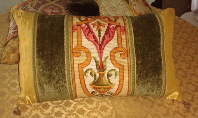 Cuscino verde e oro