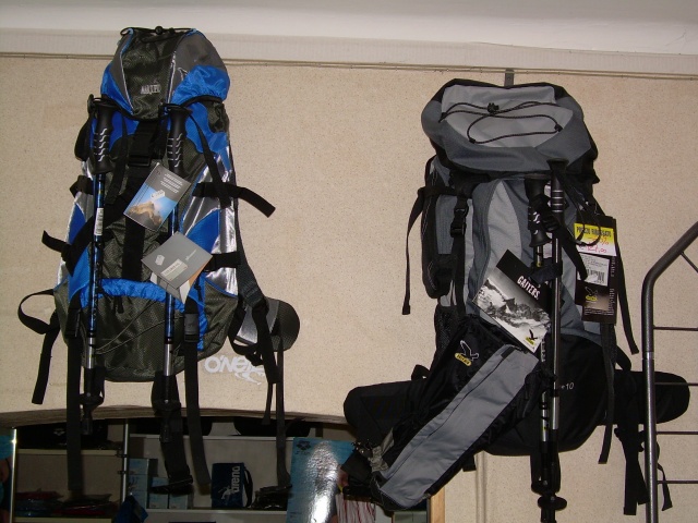 ZAINI TREKKING SALEWA e MARSUPIO