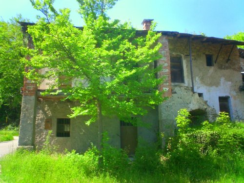 Rustici da ristrutturare - Cuneo