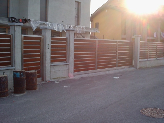 Cancelli, Porte e Recinzioni in Ferro + Legno
