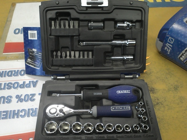 Pastorino-Expert: Chiave a cricchetto con 34 inserti 1/4\"
